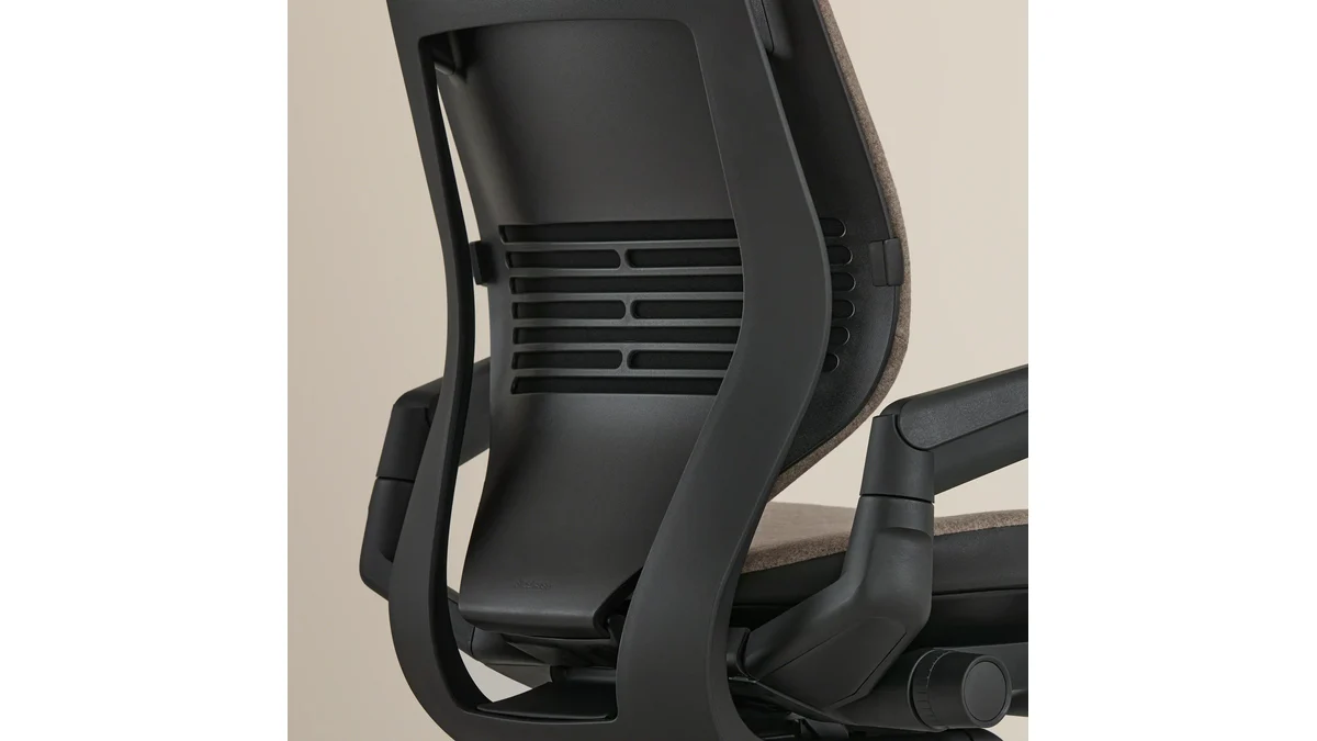 Steelcase Gesture 3D LiveBack dynamic spinal support